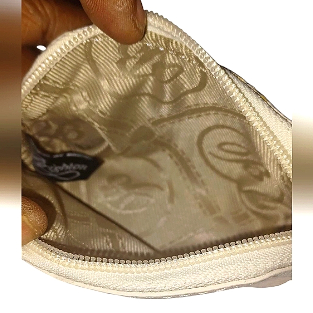 BRIGHTON CREAM LEATHER COIN PURSE VERY CLEAN EUC - Picture 7 of 7